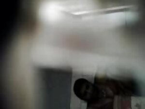 इस सेक्सी वीडियो फुल मूवी एचडी हिंदी भाप से भरे बाथरूम के दृश्य की जाँच करें जिसमें लुकावा नाम का एक धूम्रपान करने वाला गर्म गोरा किशोर और उसका युवा स्टड बॉटिक नाम का है।